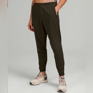 Lululemon Mens Surge Jogger 27” Shorter Length Dark Olive Green Medium